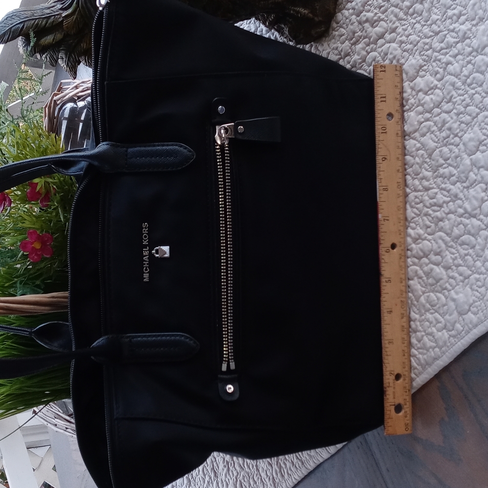 MK BLACK BAG/TOTE/PURSE